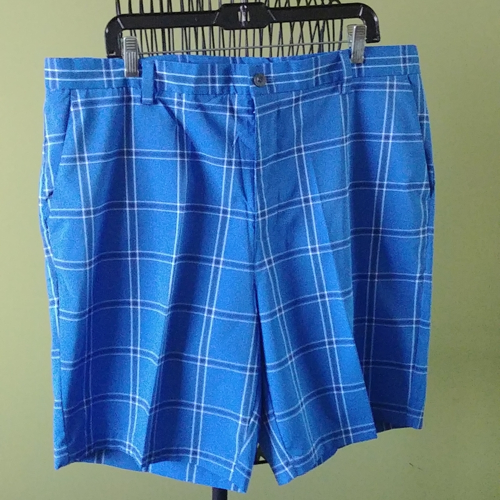 "CHAPS GOLF 78" SHORTS SIZE 40